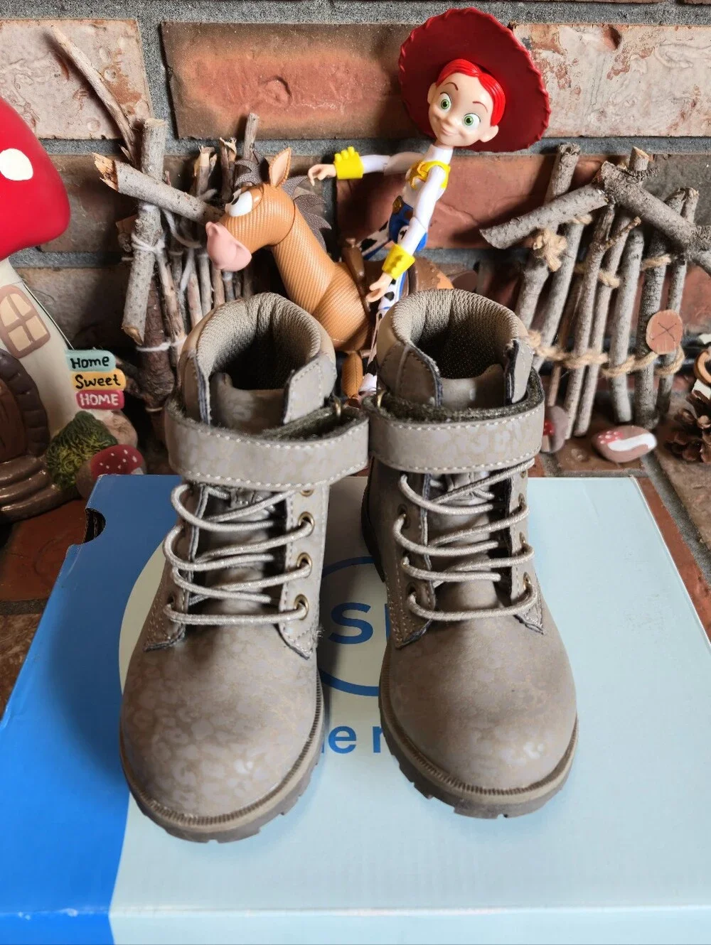 Stride Rite Jill Leopard